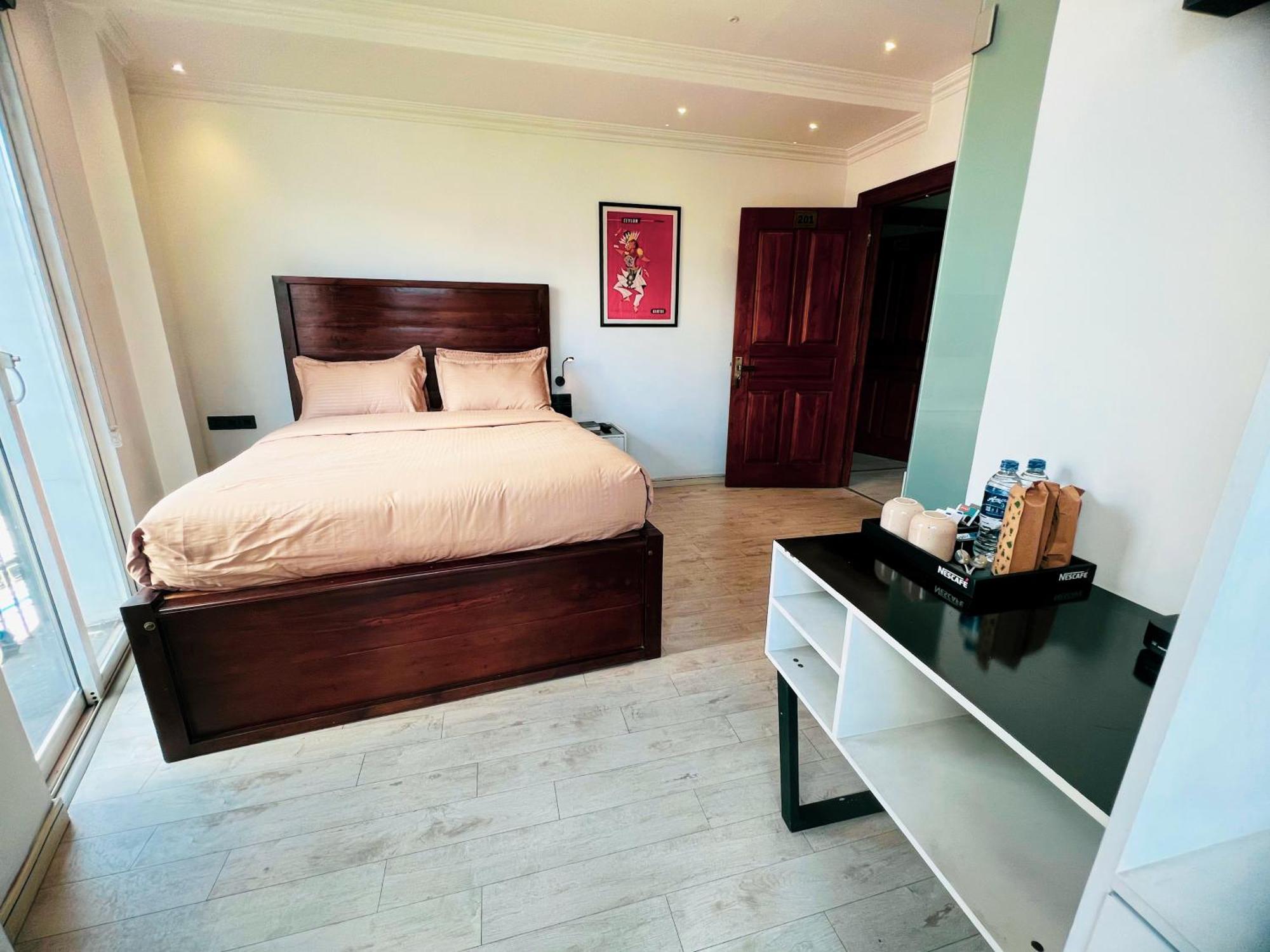 Bed Station 210 Kandy Exterior foto