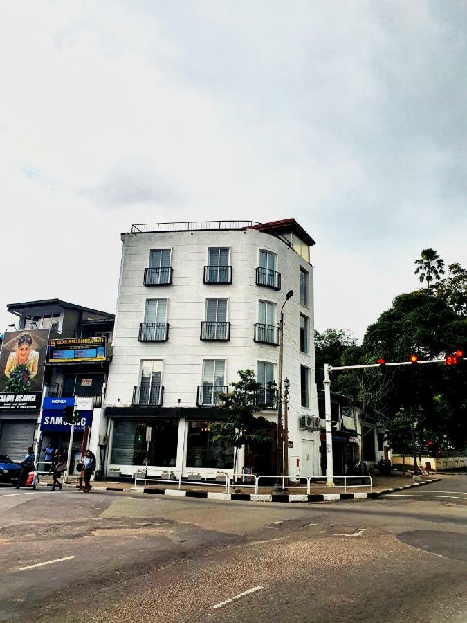 Bed Station 210 Kandy Exterior foto